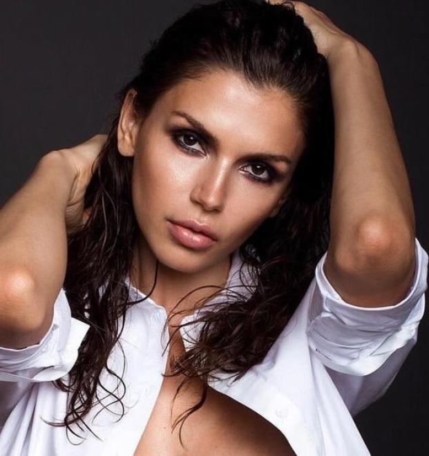 Alejandra Cata Alejandra Cata